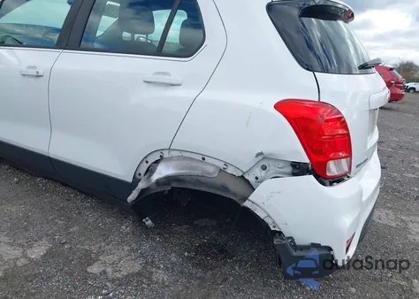 2017 Chevrolet Trax Ls z USA, uszkodzony, nr VIN 3GNCJNSB6HL234011